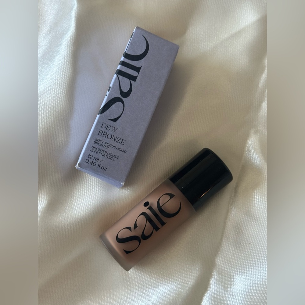 Saie Dew Bronze Radiant Liquid